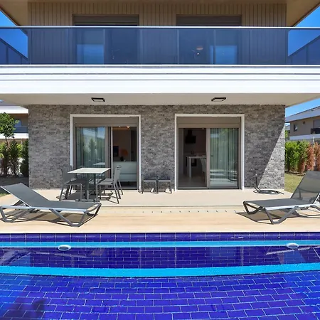 Nirvana Villa *